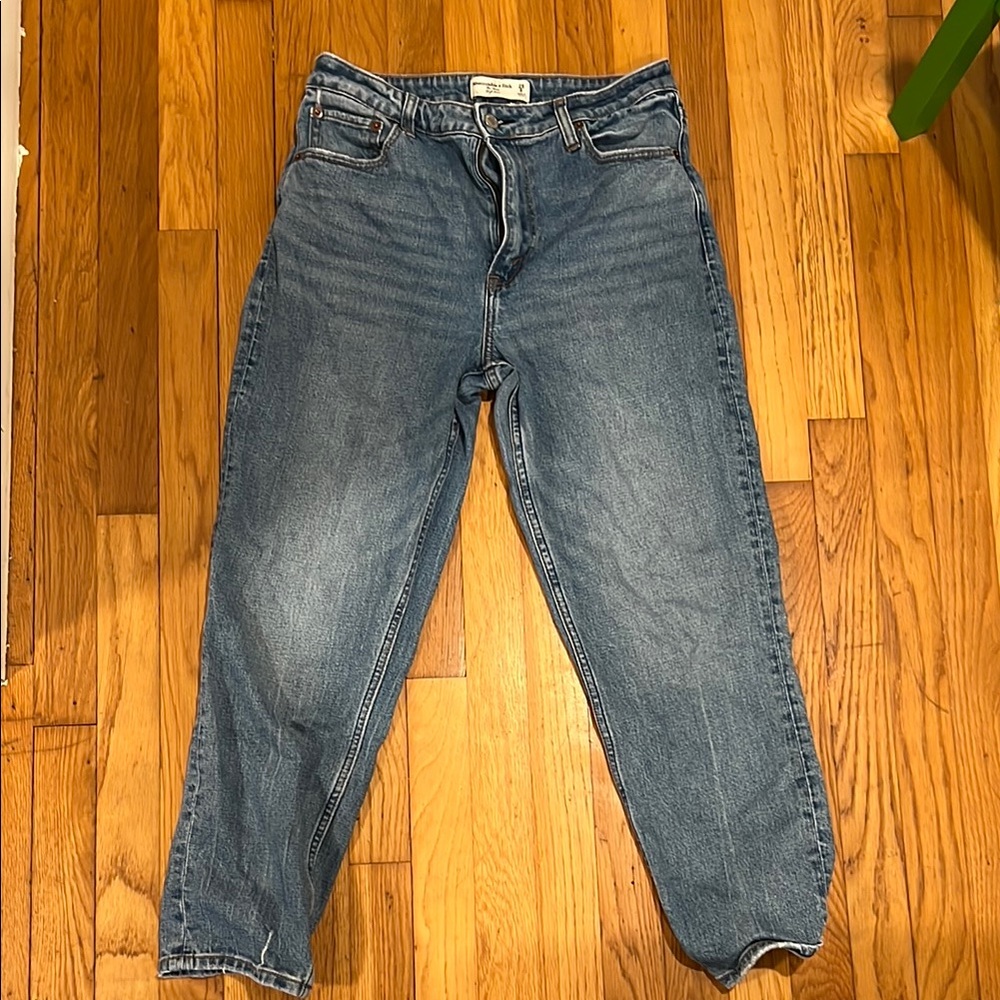 Abercrombie and Fitch Curve Love The Mom High Rise Jeans